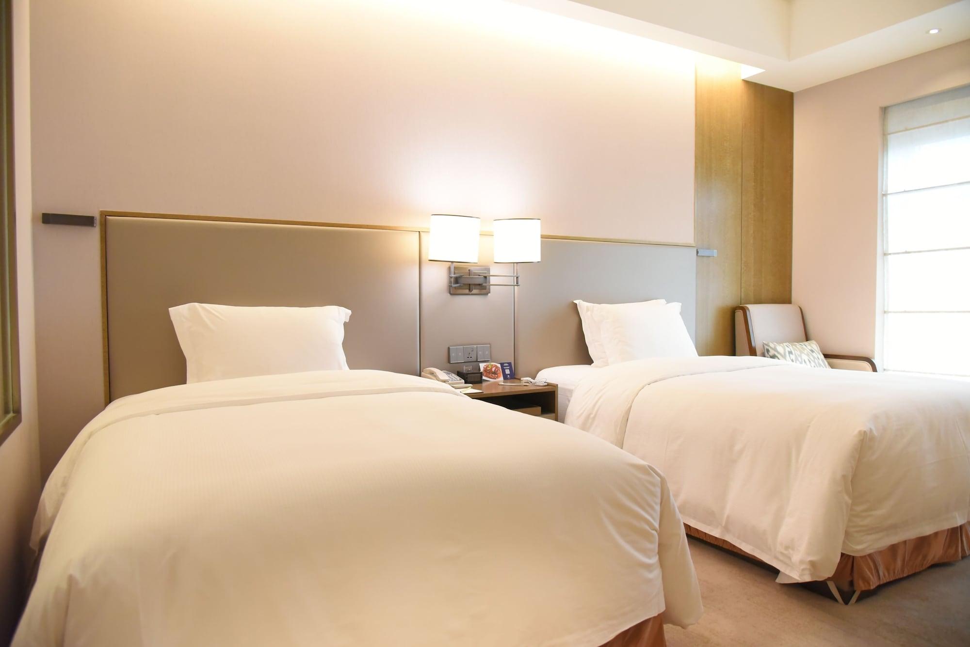 Doubletree By Hilton Hotel Shiyan Shiyan  Екстериор снимка