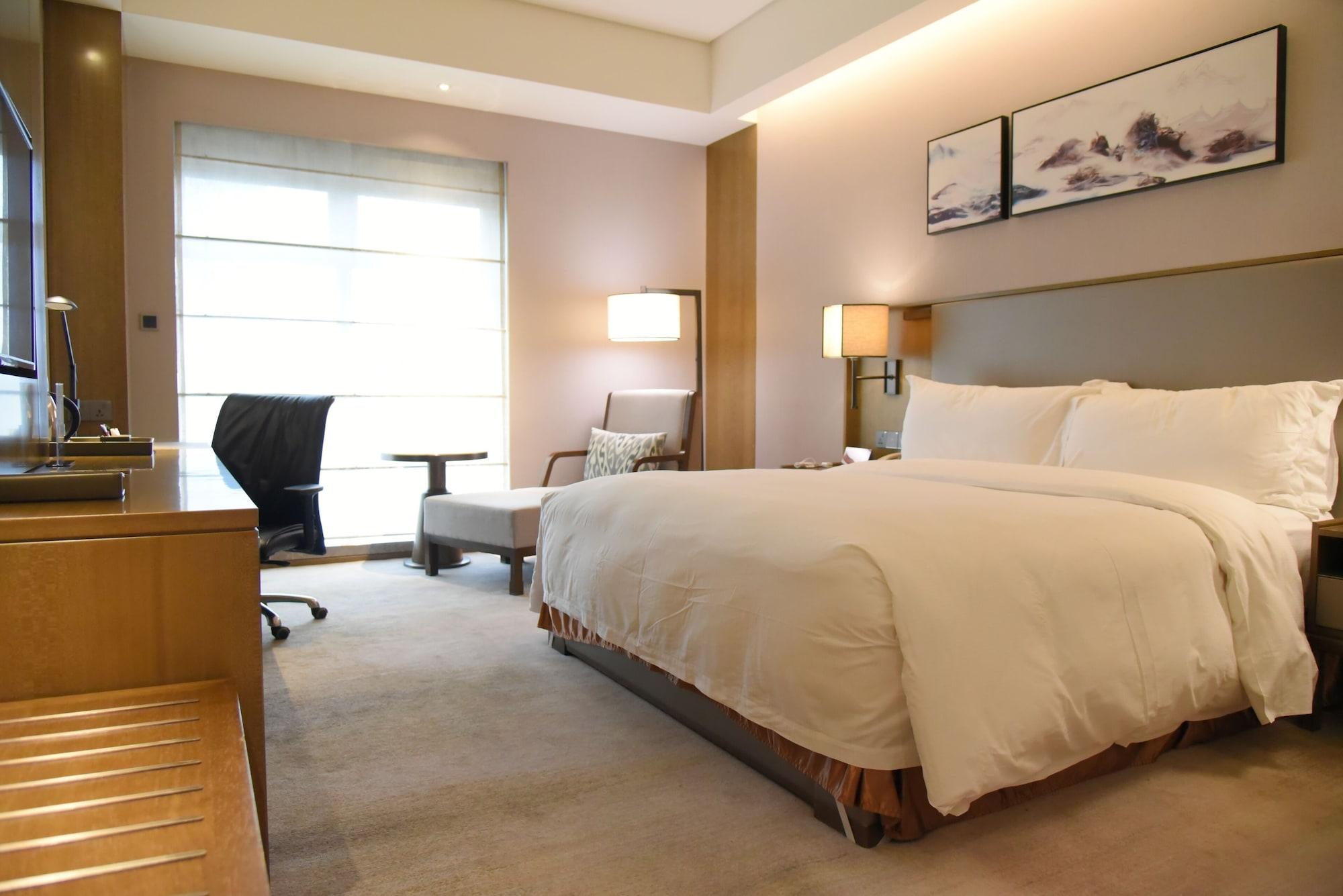 Doubletree By Hilton Hotel Shiyan Shiyan  Екстериор снимка