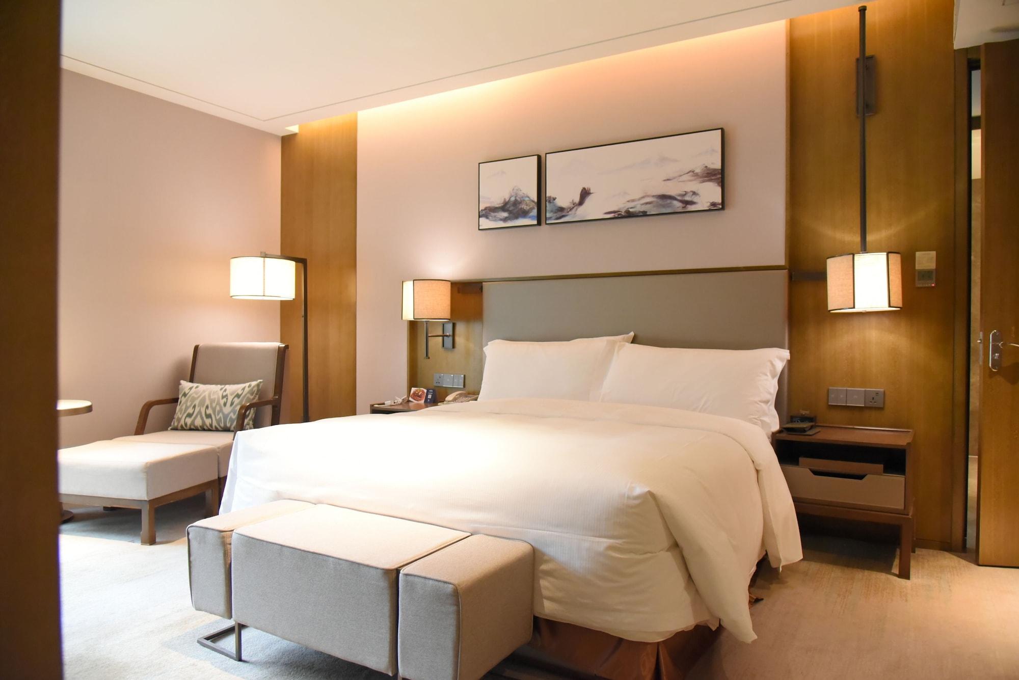 Doubletree By Hilton Hotel Shiyan Shiyan  Екстериор снимка