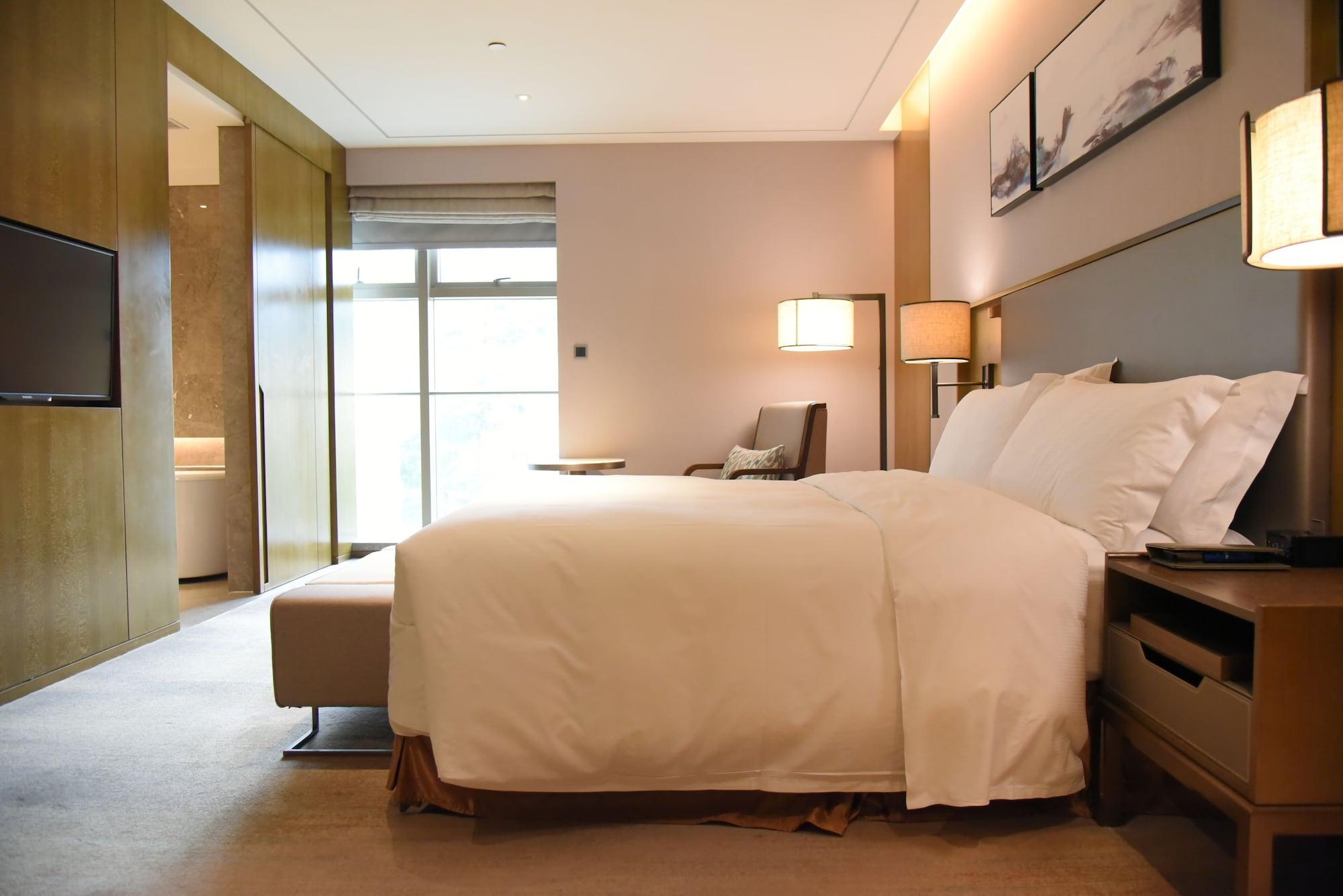 Doubletree By Hilton Hotel Shiyan Shiyan  Екстериор снимка