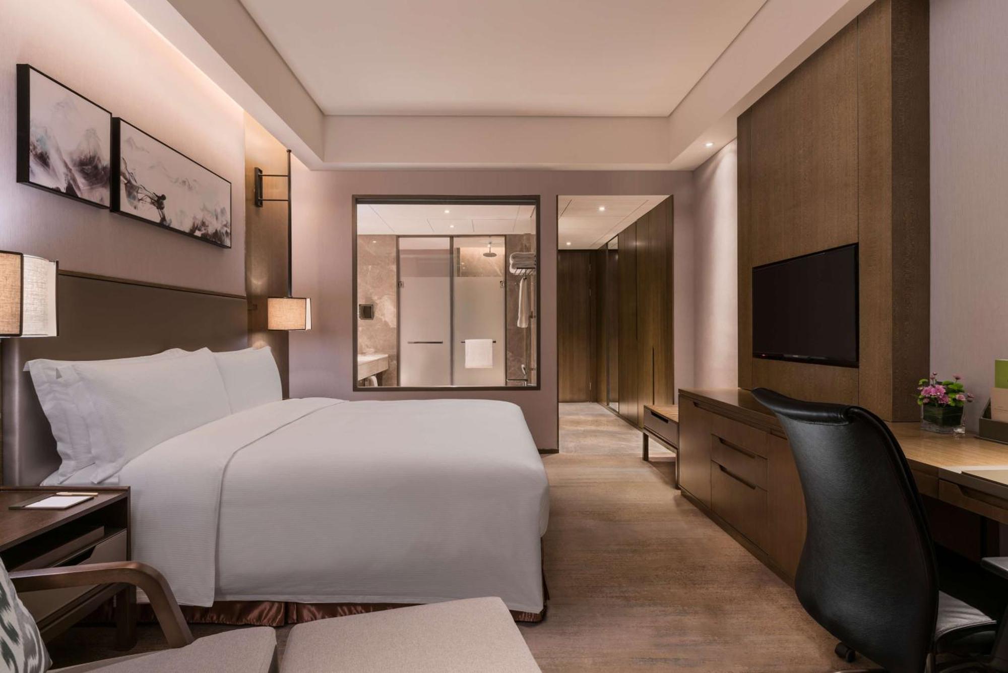 Doubletree By Hilton Hotel Shiyan Екстериор снимка