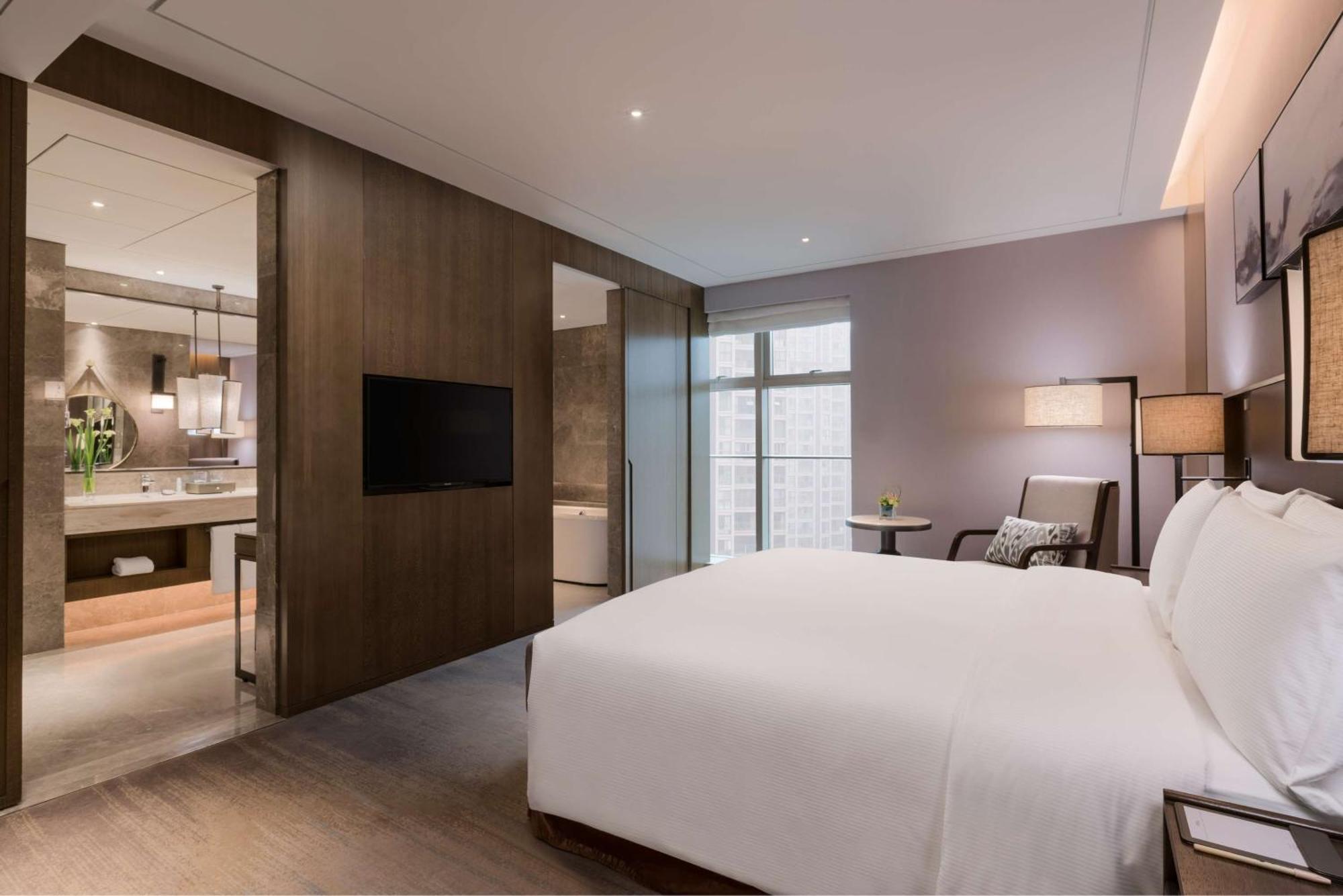 Doubletree By Hilton Hotel Shiyan Shiyan  Екстериор снимка